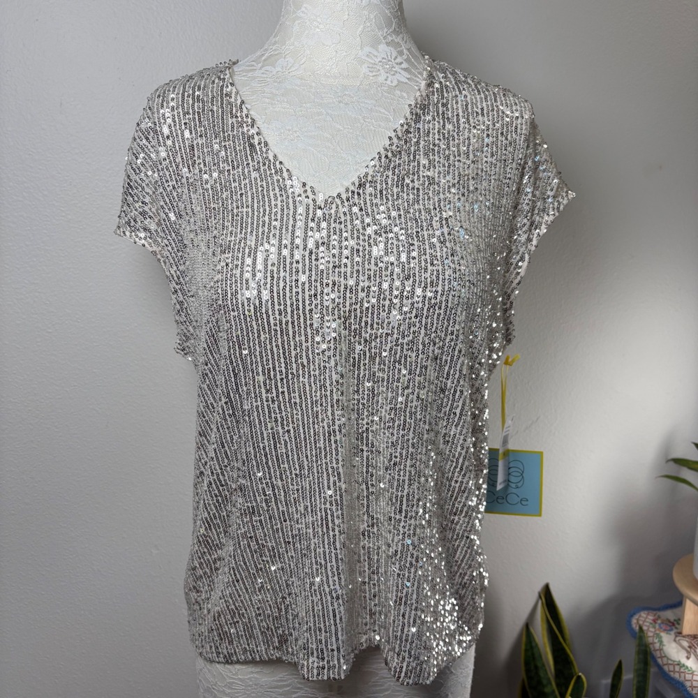 NWT CeCe Women M Silver Sequin Top Party Glam Sparkle V Neck